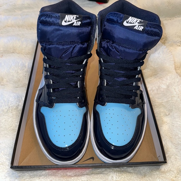 Wmns Air Jordan 1 High Og “Unc Patent Leather - Picture 4 of 5